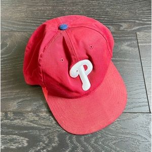 ❤️🔥GENTLY USED PHILADELPHIA PHILLIES HAT